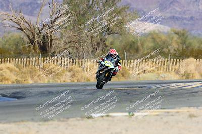 media/Jan-16-2022-CVMA (Sun) [[7f3d92989d]]/Race 3 Amateur Supersport Middleweight/